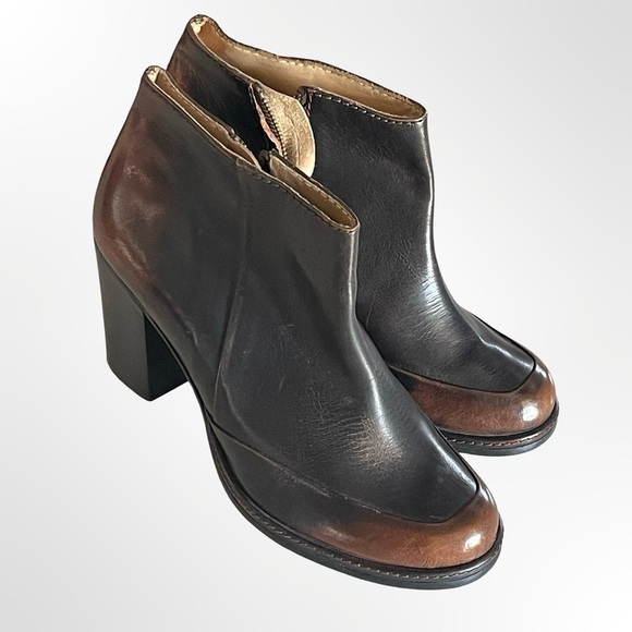 Cotelac Shoes - Cotelac Two-Tone Leather Ankle Boot - Black & Brown in size 39